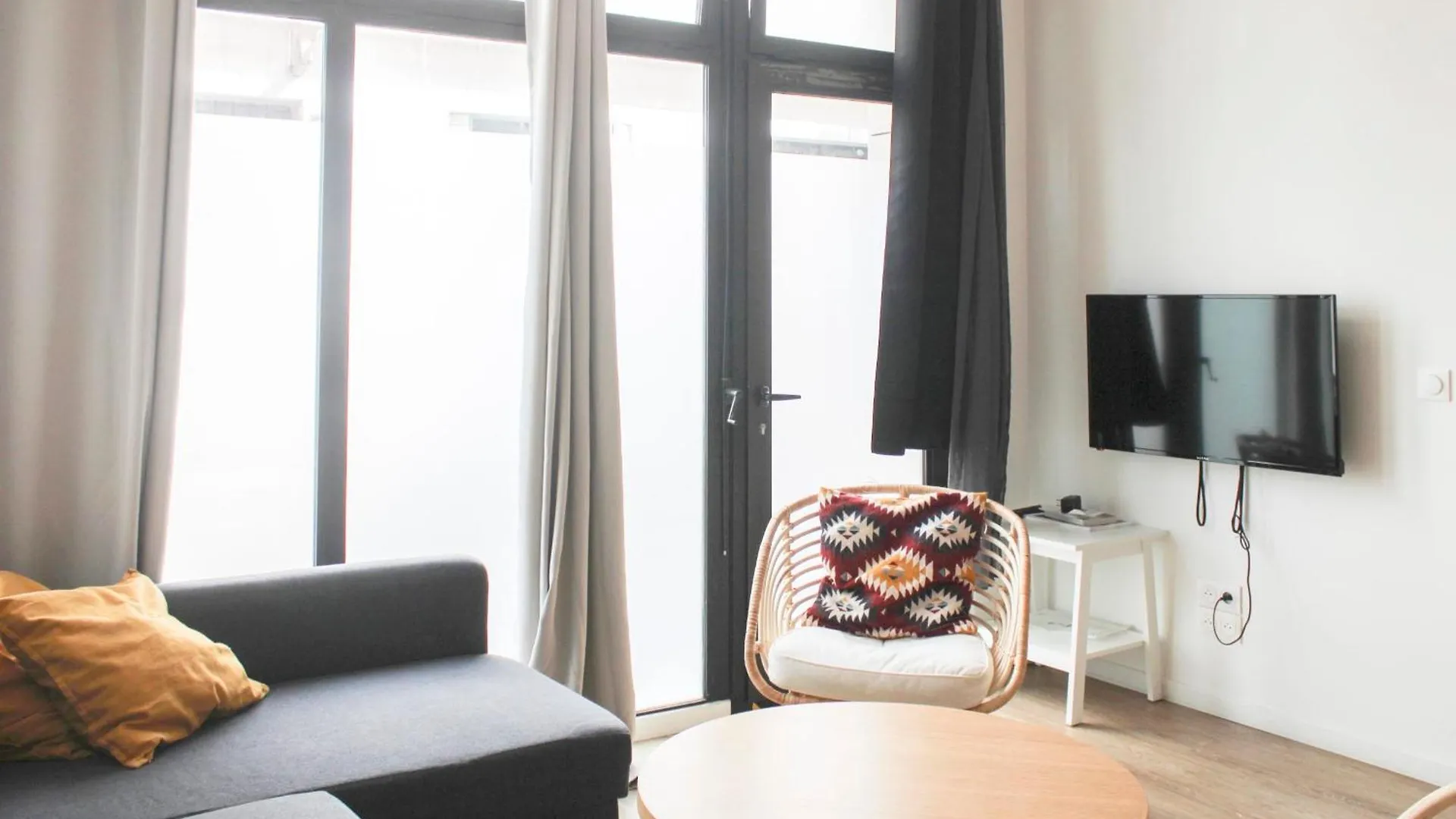 Spacious Appt Close To Place Monge Paris