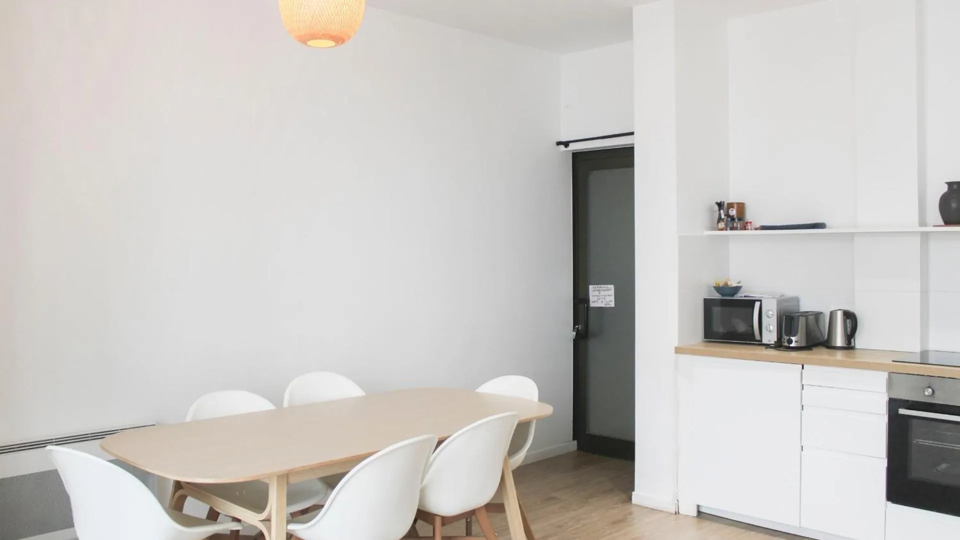 Spacious Appt Close To Place Monge Apartment *